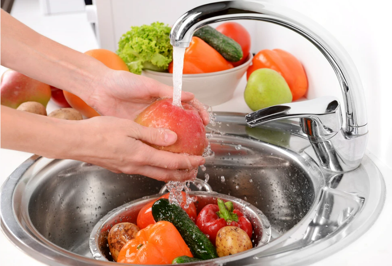 Personal necalificat - procesat legume